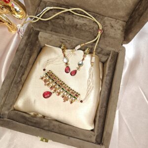 antique pearl necklace